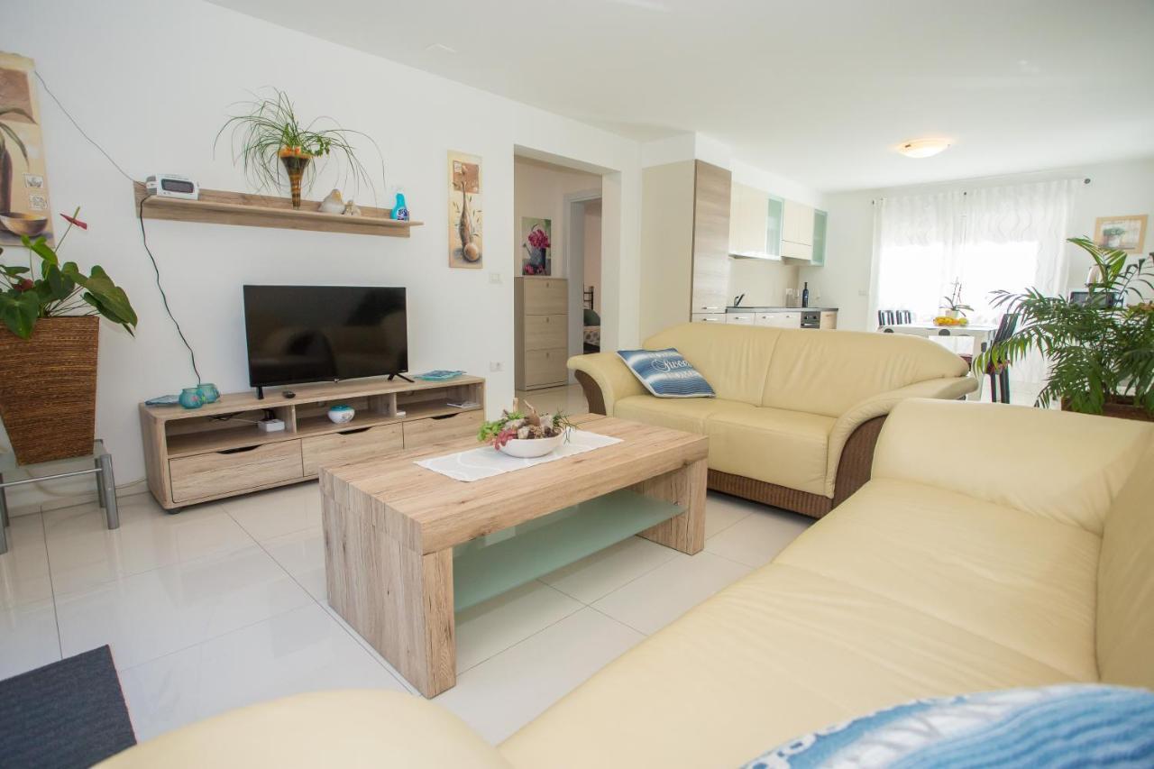 Zagar Apartment Poreč Eksteriør billede